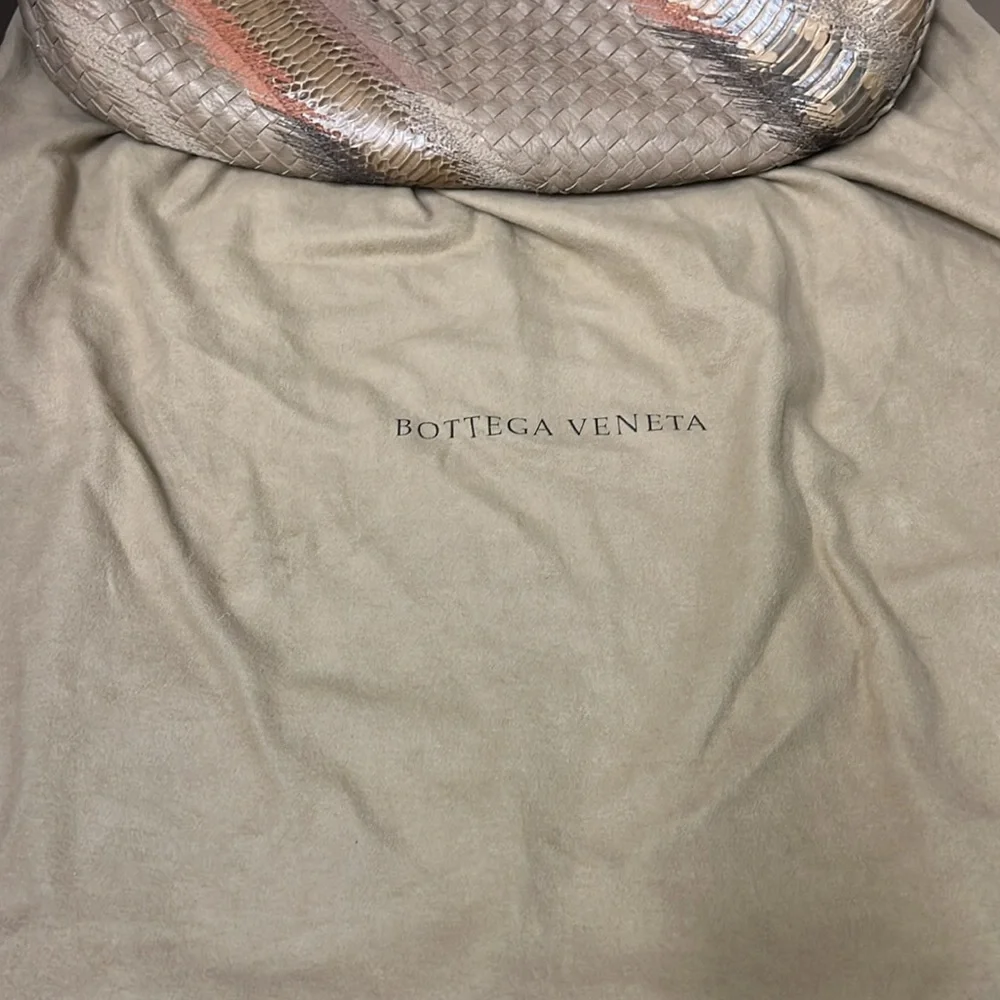 Authentic Rare. Large Botega Veneta Embroidered Intrecciato shoulder Bag,… - Picture 7 of 12